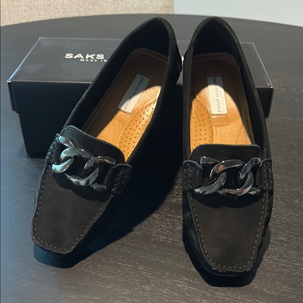 Saks Fifth Avenue Black Chain Loafers 8.5